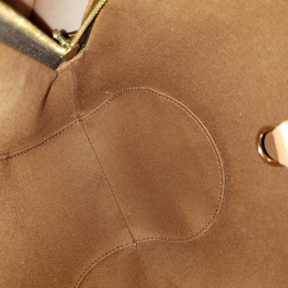 Louis Vuitton Ellipse Backpack - Picture 3 of 12